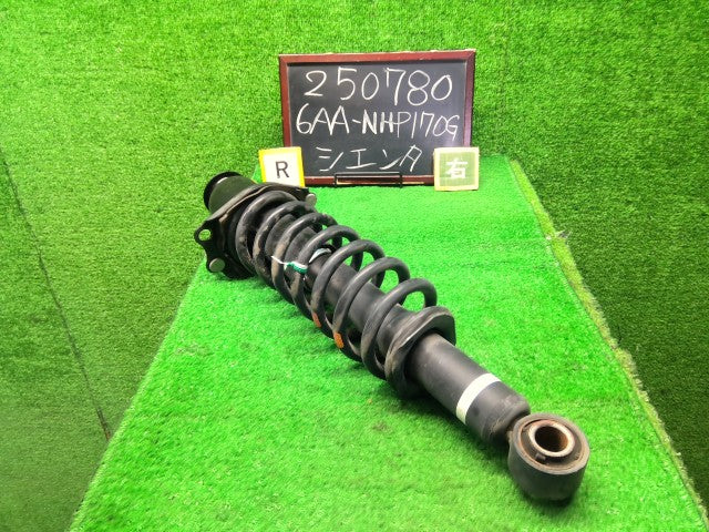 シエンタ 右Ｒストラット 6AA-NHP170G 48530-52P90