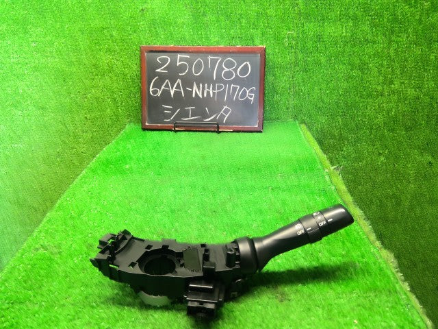 シエンタ ライトスイッチ 6AA-NHP170G 84140-42070