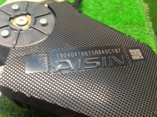 シエンタ 右パワースライドドアモーター 6AA-NHP170G 85005-52070