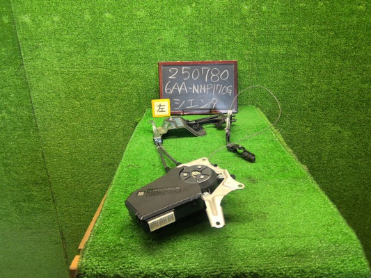 シエンタ 左パワースライドドアモーター 6AA-NHP170G 85006-52080