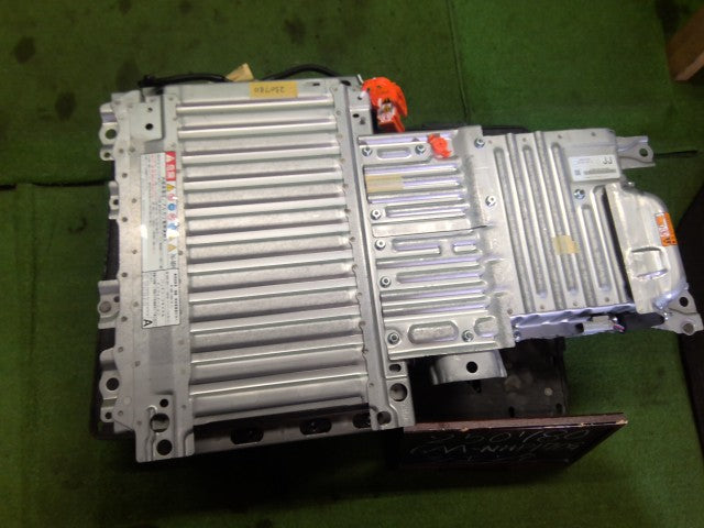 シエンタ ＨＶ・ＥＶ・ＦＣＶバッテリー 6AA-NHP170G G9510-52040