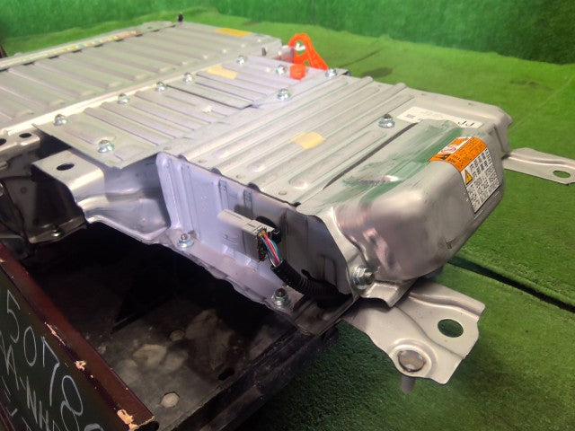 シエンタ ＨＶ・ＥＶ・ＦＣＶバッテリー 6AA-NHP170G G9510-52040