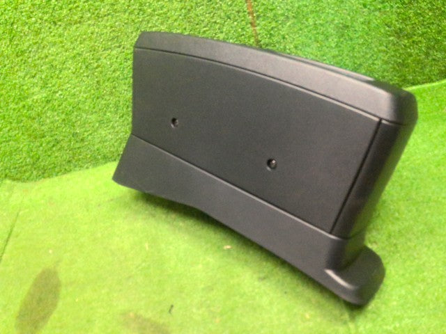 シエンタ コンソールボックス 6AA-NHP170G