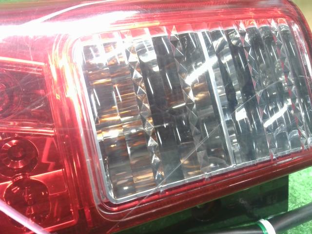 オッティ 右テールランプ DBA-H92W 26550-6A01K