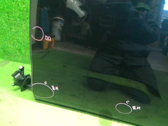 ワゴンＲスマイル 左ＲドアＡＳＳＹ 5AA-MX91S 68701-84S00