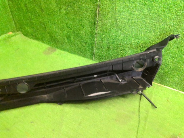 ワゴンＲスマイル カウルトップパネル 5AA-MX91S 72330-84S01-5PK