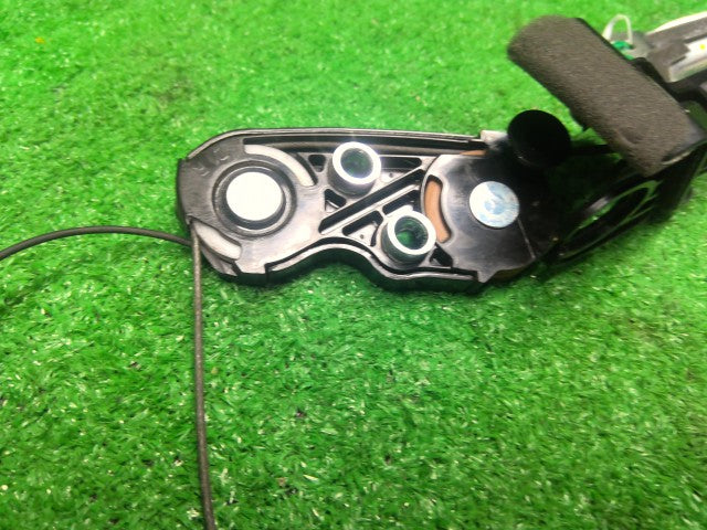 ワゴンＲスマイル 右パワースライドドアモーター 5AA-MX91S 84101-79R01