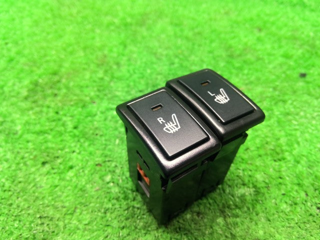 ワゴンＲスマイル スイッチ 5AA-MX91S 37850-81J41