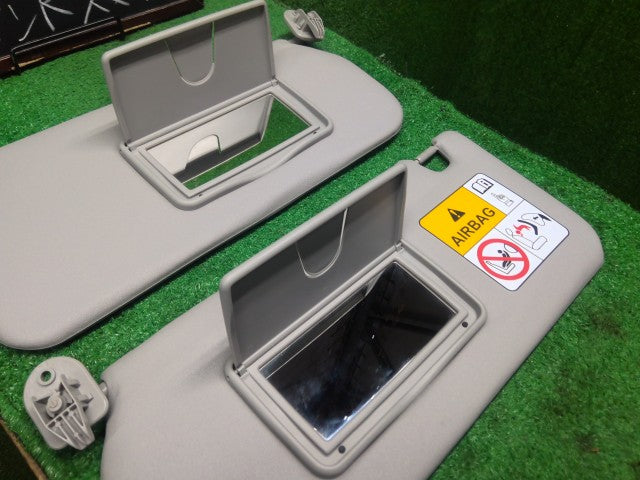 ワゴンＲスマイル サンバイザー 5AA-MX91S 84802-64P13-J0T