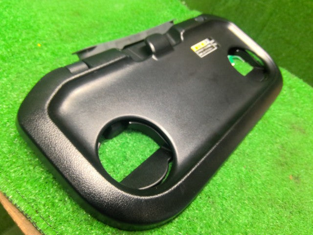 ワゴンＲスマイル 内装部品 5AA-MX91S 85390-81P01