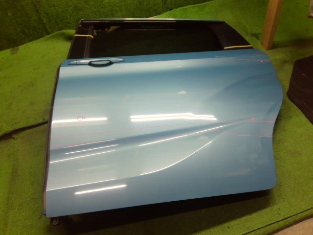 フリード 左ＲドアＡＳＳＹ DAA-GB8 67550-TDK-J20ZZ