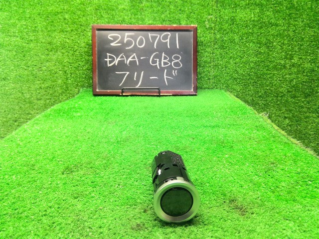フリード イグニッションスイッチ・キーシリンダー DAA-GB8 35881-TDL-J32