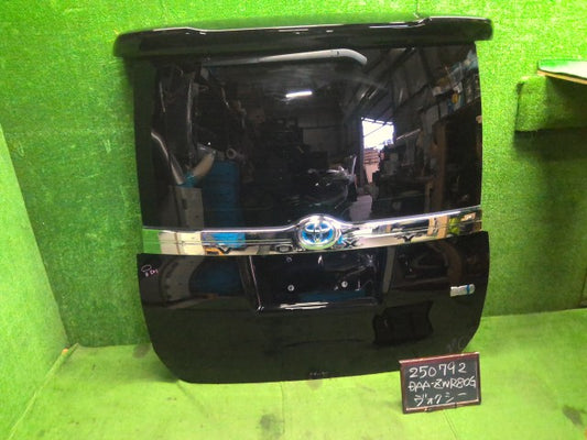 ヴォクシー バックドアＡＳＳＹ DAA-ZWR80G 67005-28D30