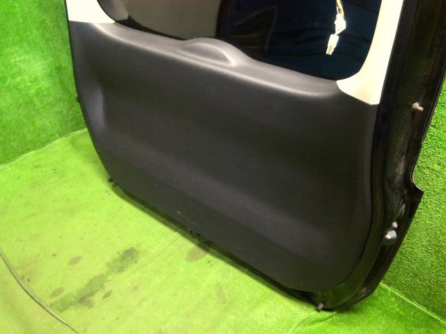 ヴォクシー バックドアＡＳＳＹ DAA-ZWR80G 67005-28D30