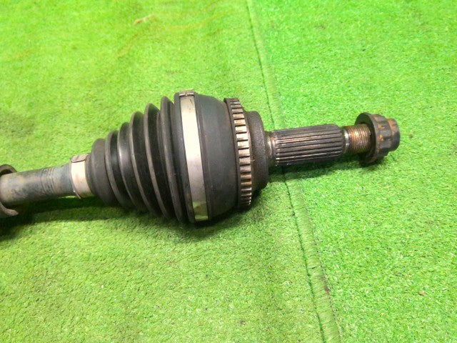 ヴォクシー 左Ｆドライブシャフト DAA-ZWR80G 43410-28170