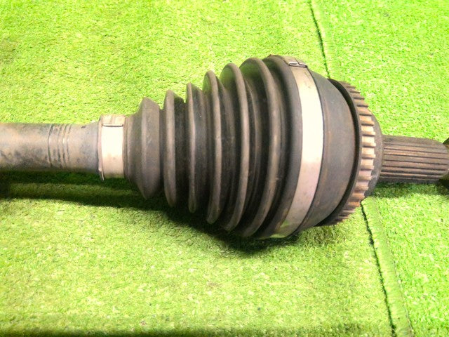 ヴォクシー 左Ｆドライブシャフト DAA-ZWR80G 43410-28170