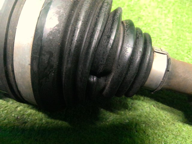 ヴォクシー 左Ｆドライブシャフト DAA-ZWR80G 43410-28170