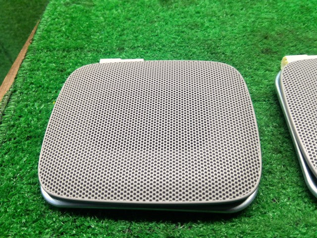 ヴォクシー スピーカー DAA-ZWR80G 86150-28160