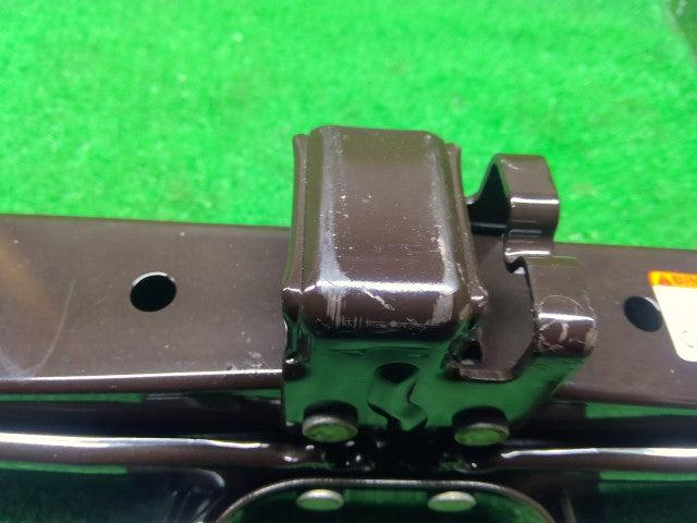 ヴォクシー 車載工具 DAA-ZWR80G 09111-28230