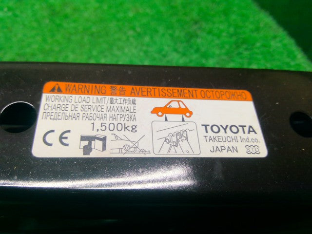 ヴォクシー 車載工具 DAA-ZWR80G 09111-28230