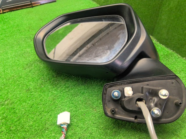 シエンタ 左サイドミラー DAA-NHP170G 87940-52F20