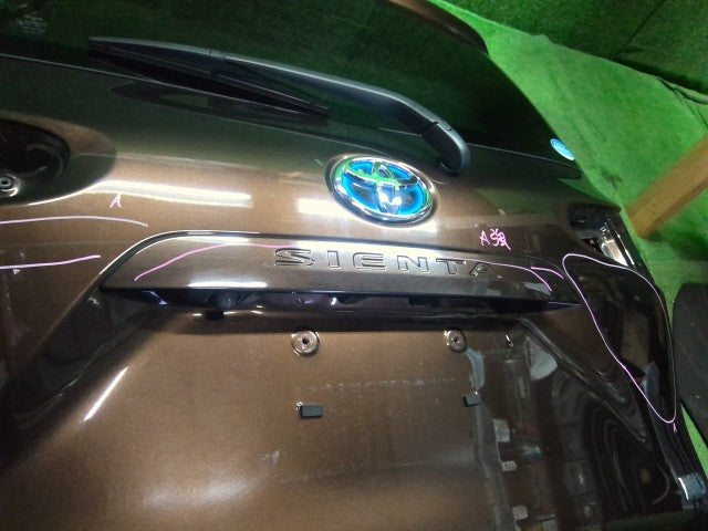 シエンタ バックドアＡＳＳＹ DAA-NHP170G 67005-52E60