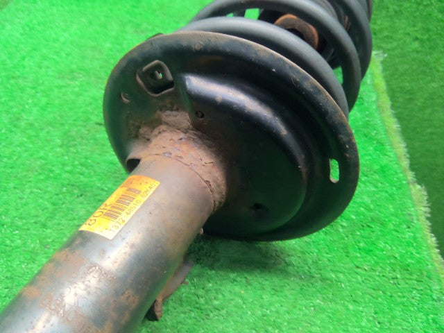 シエンタ 右Ｆストラット DAA-NHP170G 48510-52K40