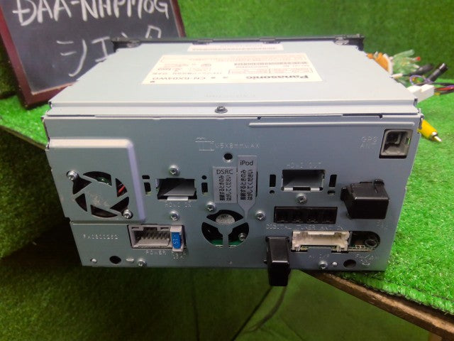 シエンタ カーナビゲーション DAA-NHP170G CN-RX04WD