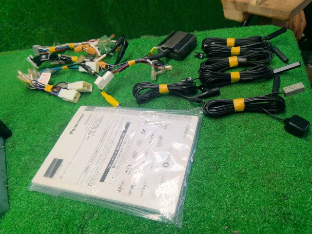シエンタ カーナビゲーション DAA-NHP170G CN-RX04WD