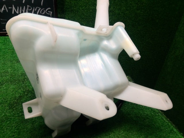 シエンタ ウォッシャータンク DAA-NHP170G 85315-52420