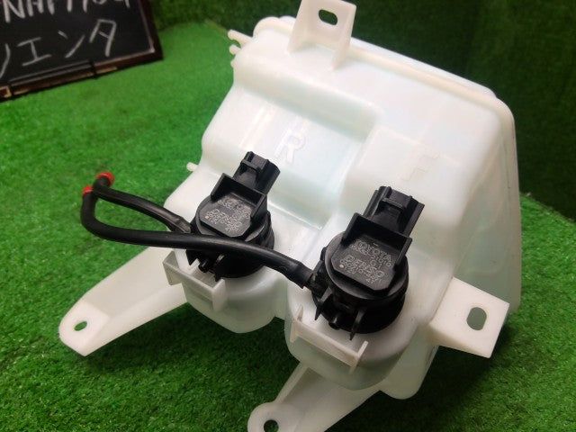 シエンタ ウォッシャータンク DAA-NHP170G 85315-52420