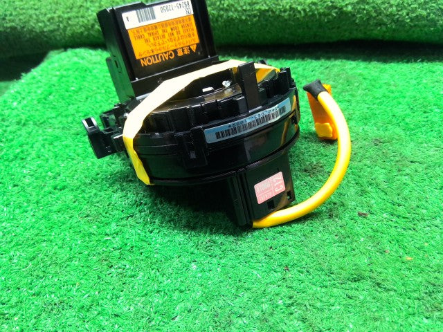 シエンタ 電装部品 DAA-NHP170G 84307-47060