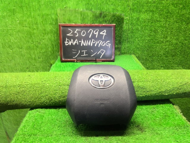 シエンタ 内装部品 DAA-NHP170G 45130-52810-C0