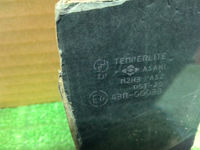 ジムニー 右Ｆドアガラス E-JA22W 84531-80160