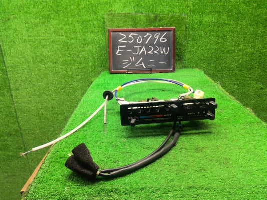 ジムニー Ａ／Ｃスイッチパネル E-JA22W