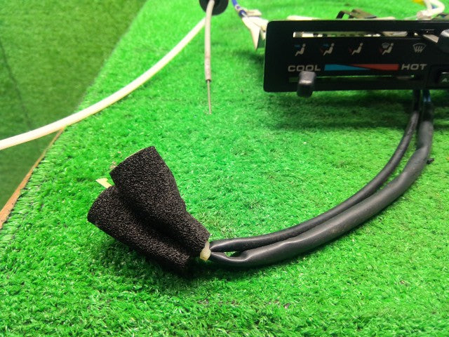 ジムニー Ａ／Ｃスイッチパネル E-JA22W