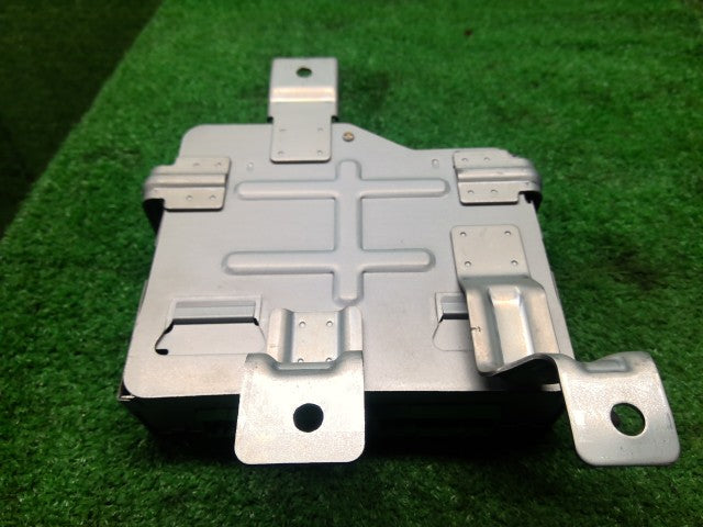 ジムニー エンジンコンピューター E-JA22W 33920-82CV0