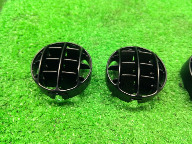 ジムニー エアコン吹き出し口 E-JA22W 74631-83C00