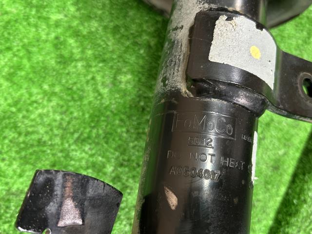 【中古】ビアンテ DBA-CCEFW 右フロントストラット ショック