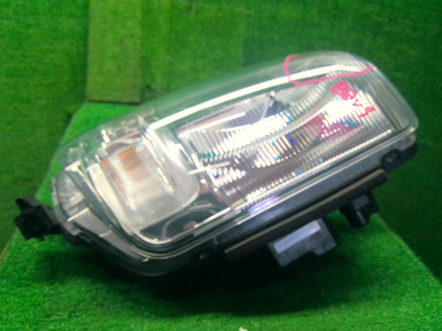 エブリィ 左ヘッドランプＡＳＳＹ HBD-DA17V 35320-64P01