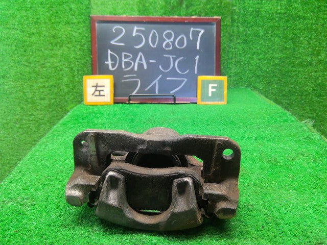 ライフ 左Ｆキャリパー DBA-JC1 45019-S2K-023