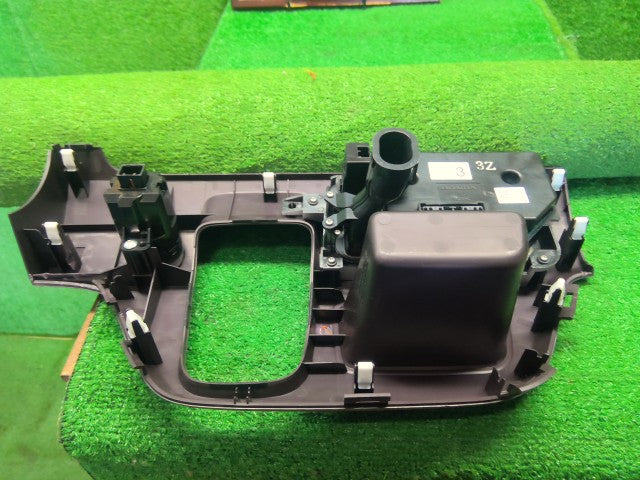 Ｎ－ＯＮＥ Ａ／Ｃスイッチパネル DBA-JG2 79601-T4H-951ZA