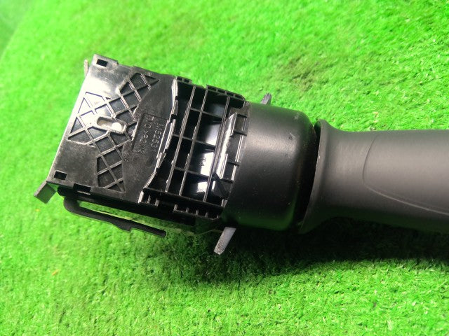Ｎ－ＯＮＥ ライトスイッチ DBA-JG2 35255-T2A-U11