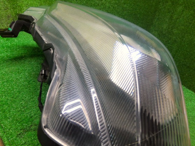 ミライース 右ヘッドランプＡＳＳＹ DBA-LA350S 81130-B2660