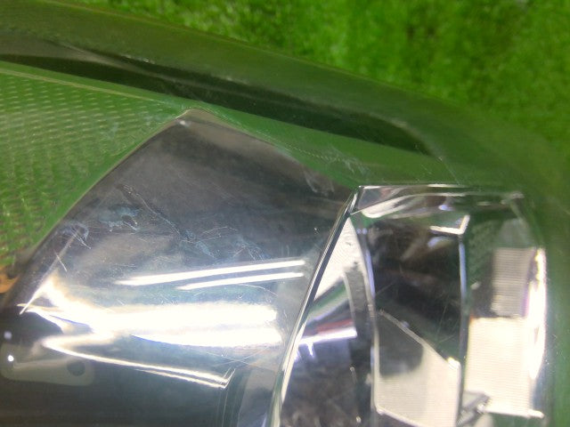 ミライース 右ヘッドランプＡＳＳＹ DBA-LA350S 81130-B2660