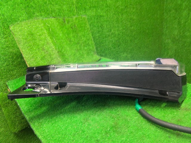 Ｎ－ＢＯＸ 左テールランプ DBA-JF2 33551-TY0-901