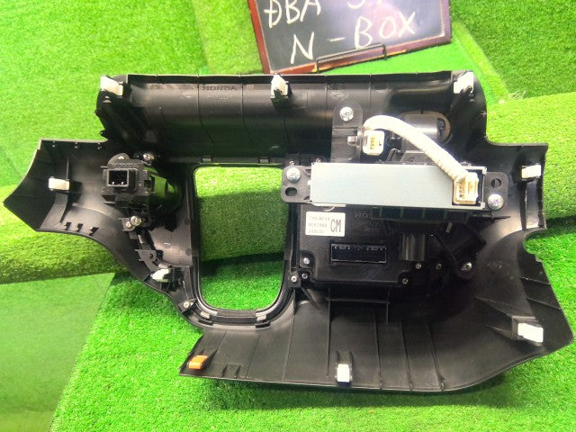 Ｎ－ＢＯＸ Ａ／Ｃスイッチパネル DBA-JF2 79601-TY0-N71ZA