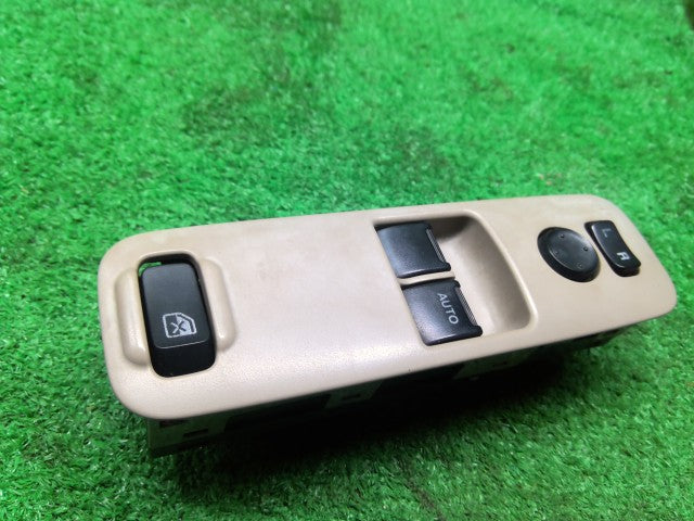 エブリィ パワーウインドウスイッチ EBD-DA64V 37990-68H50-R8H
