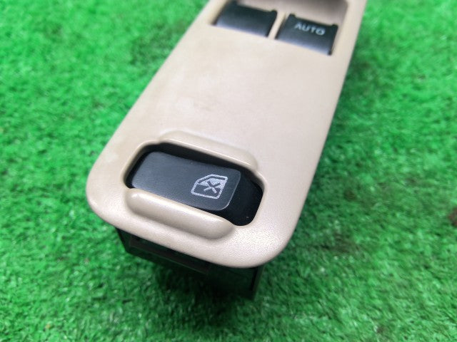 エブリィ パワーウインドウスイッチ EBD-DA64V 37990-68H50-R8H