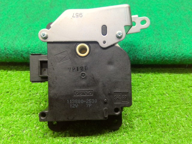【中古】ＭＲワゴン DBA-MF33S エアコン ヒーター